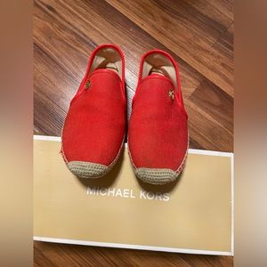Michael Kors Hasting Espadrille Size 8.5 color orange/red in perfect conditions.